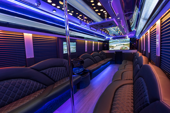 Freightliner limobus interior