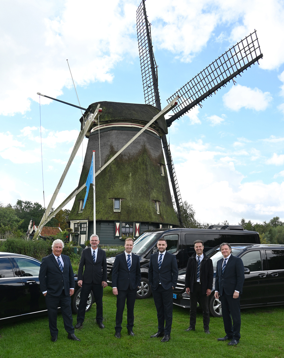 Van Delden Limousine Services