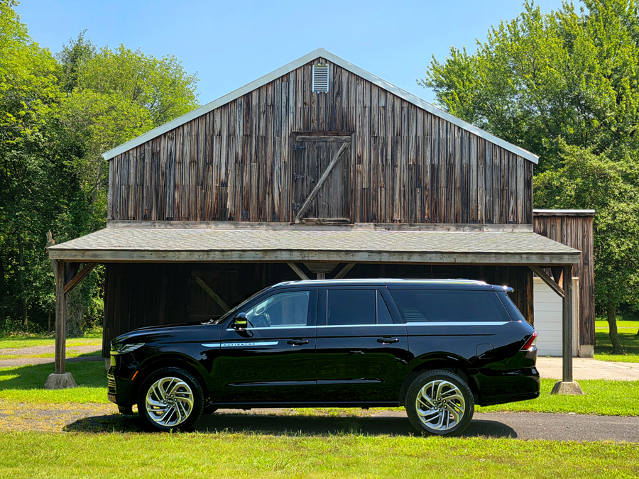 2025 Lincoln Navigator L
