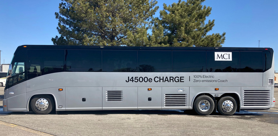 MCI J4500 CHARGE coach